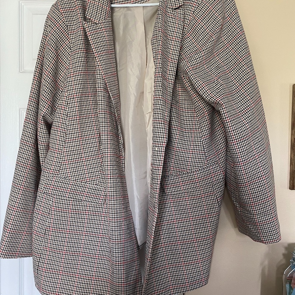 Plus Size Plaid Blazer
